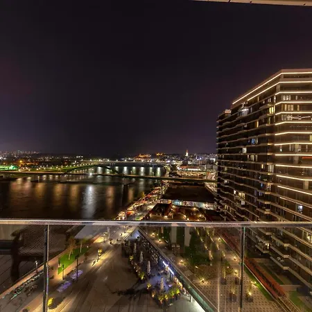 Apartment Queen Waterfront *