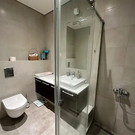 Queen Waterfront Apartman Belgrád